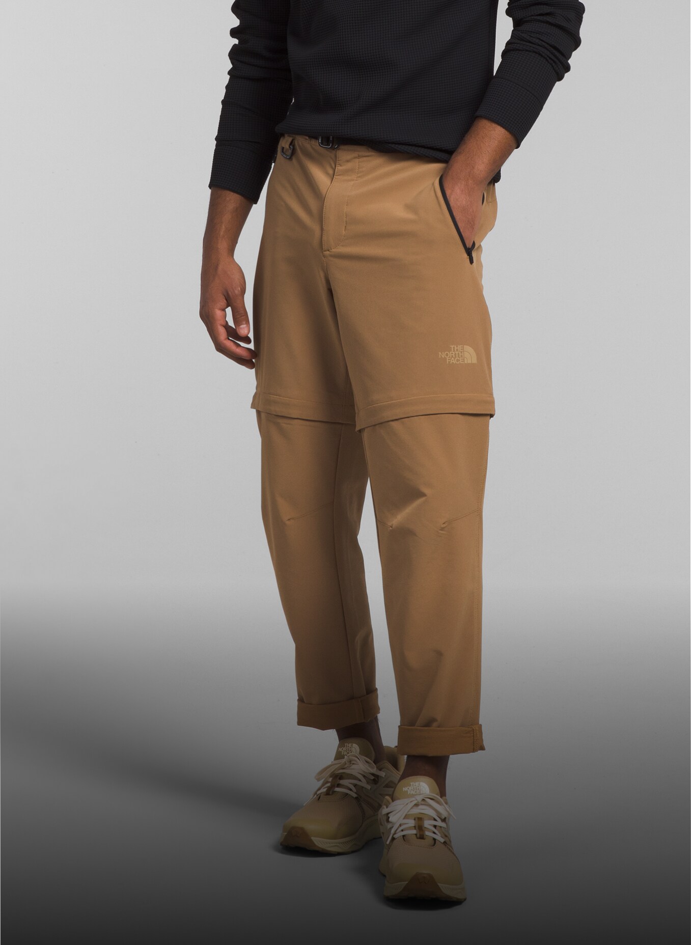 A front view of the Men’s Paramount Pro Convertible Pants.