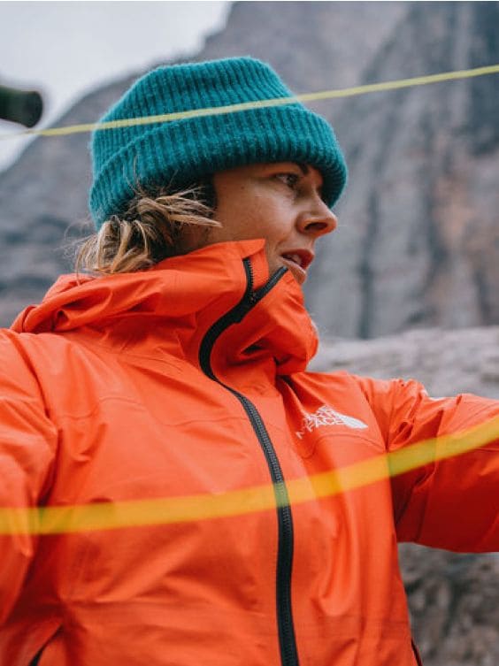 In-situ shot of The North Face Athlete Chantel Astorga wearing the Summit Series FUTURELIGHT™ Papsura Jacket. 
